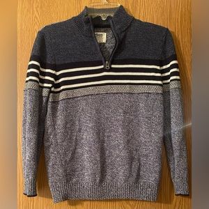 Urban Pipeline Boys Sweater 1/4 zip long sleeve pullover. Size Medium